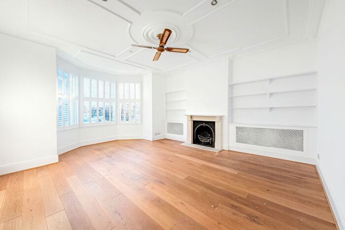 4 Bedroom Terraced House To Rent In Alexandra Park Road, Muswell Hill, London, N10