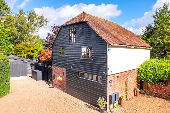 3 Bedroom Barn Conversion For Sale In Old Loose Hill, Loose, Maidstone, Kent, ME15