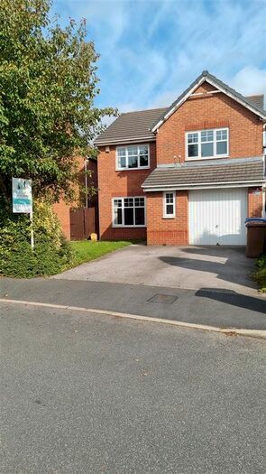4 Bedroom Detached House To Rent In Rixtonleys Drive, Irlam, Manchester, M44