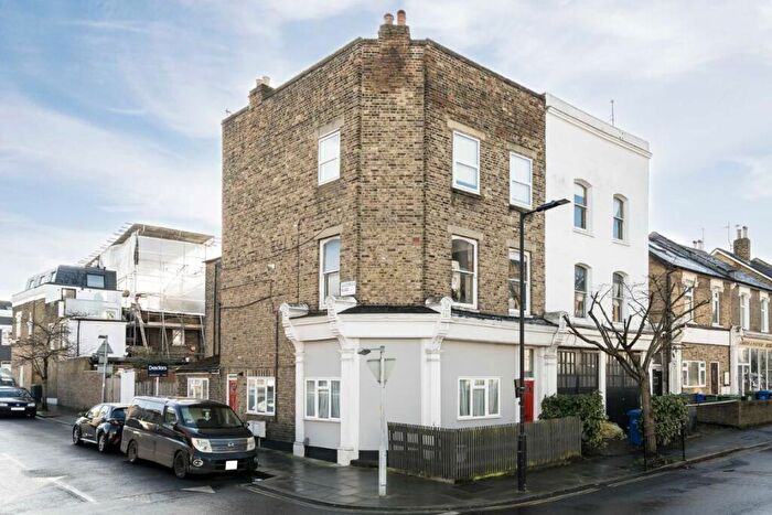 2 Bedroom Flat To Rent In Crystal Palace Road, East Dulwich, SE22