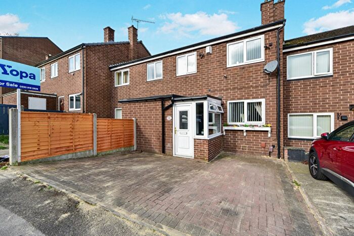 3 Bedroom Terraced House For Sale In Wagon Road, Rotherham, S61