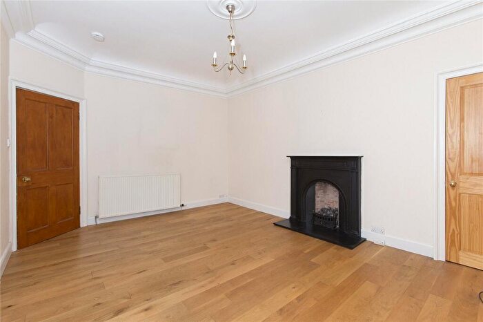2 Bedroom Flat To Rent In Jordan Lane, Morningside, Edinburgh, EH10