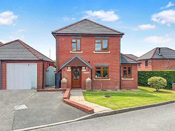 3 Bedroom Detached House For Sale In Rhos Y Maen Uchaf, Llanidloes, Powys, SY18