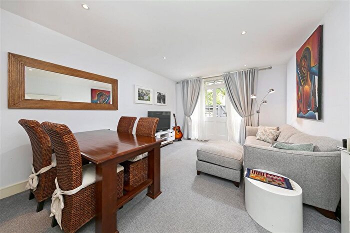 1 Bedroom Flat To Rent In Langdon Park, Teddington, TW11