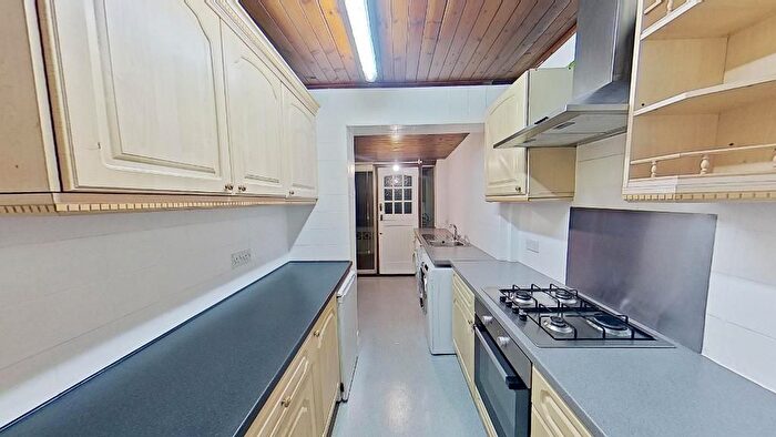 3 Bedroom Terraced House To Rent In Bastion Road, Plumstead, London, SE2