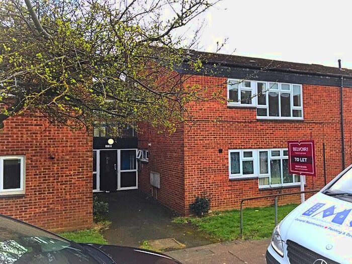 2 Bedroom Flat To Rent In Cartwright Road, Northampton, NN2