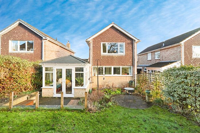 3 Bedroom Link Detached House For Sale In Wensleydale Rise, Baildon, BD17