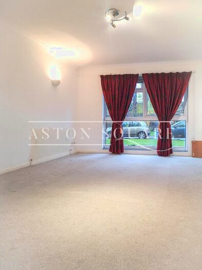 2 Bedroom Flat To Rent In Randall Court, Page St, London NW7