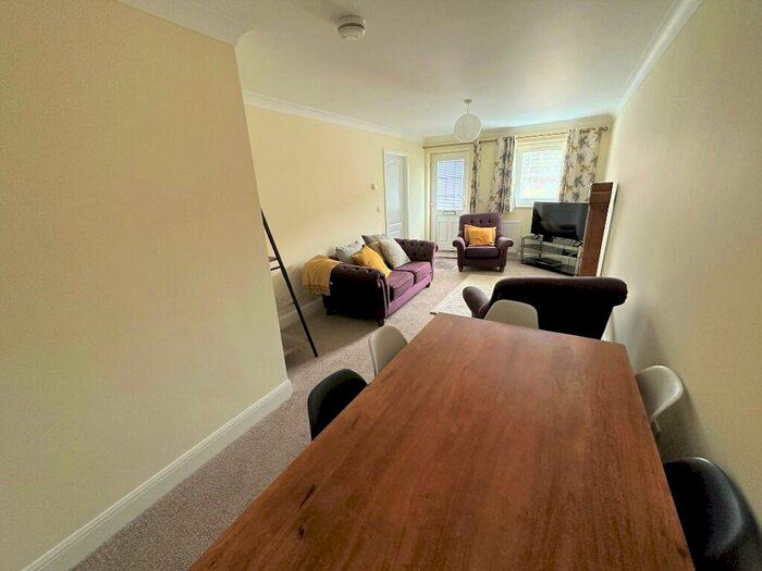 1 Bedroom Flat To Rent In Chester Road, Little Sutton, CH66