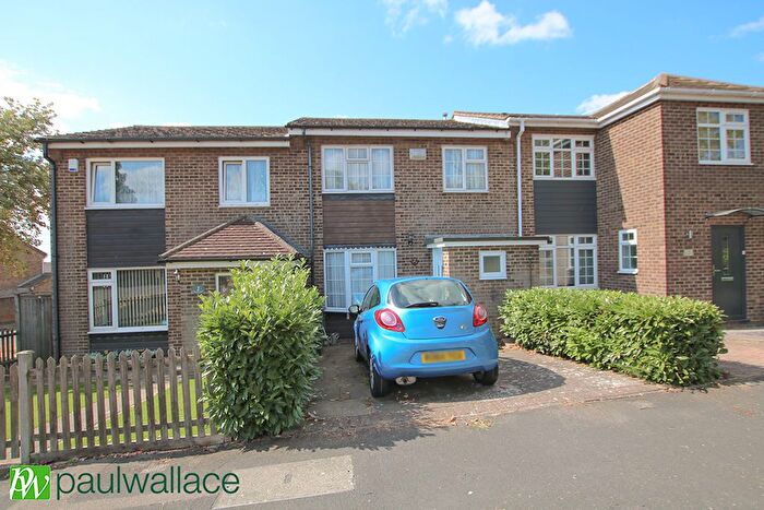 3 Bedroom Terraced House For Sale In Perriors Close, West Cheshunt, EN7