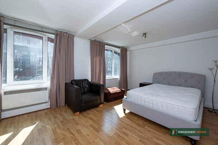 3 Bedroom Flat To Rent In Lisson Grove, London, NW1