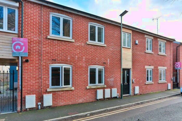 1 Bedroom Apartment To Rent In St. Pauls Lane, Cheltenham, GL50