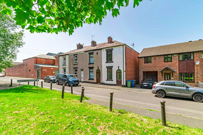2 Bedroom End Of Terrace House For Sale In John Street, Heywood, OL10