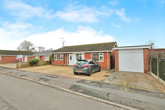 3 Bedroom Detached Bungalow For Sale In Oaks Drive, Necton, Swaffham, PE37