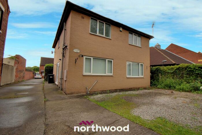3 Bedroom Detached House To Rent In Queen Street, Thorne, Doncaster, DN8