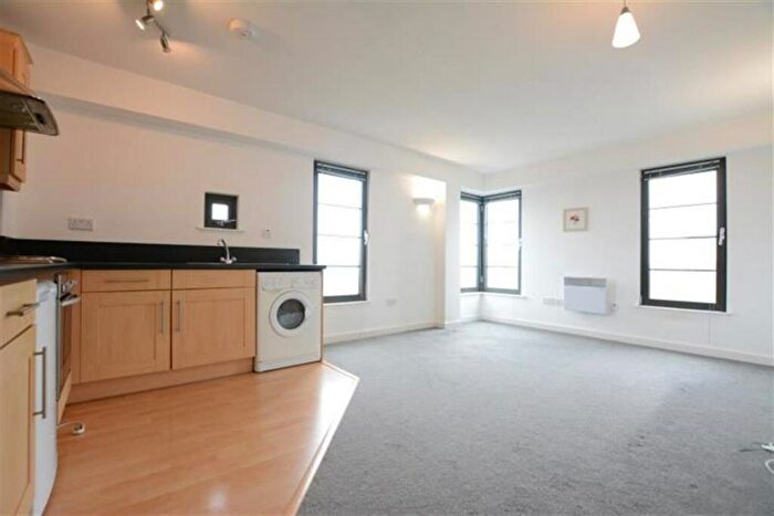 1 Bedroom Apartment To Rent In Park West, Derby Road, Nottingham, NG7