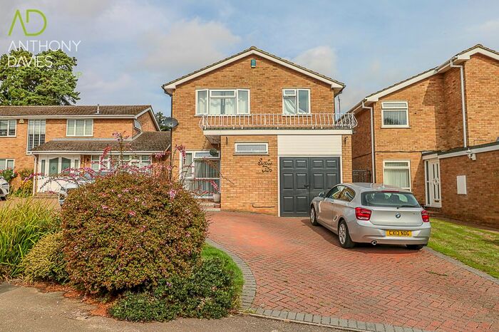 4 Bedroom Detached House To Rent In Riversmead, Hoddesdon, EN11