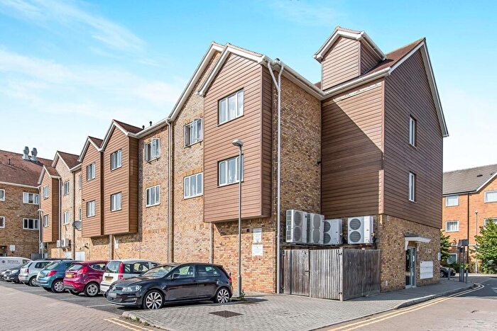 2 Bedroom Flat To Rent In Quartz Way, Sittingbourne, Kent, ME10