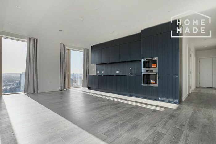 2 Bedroom Flat To Rent In Coppermaker Square, Stratford, E20