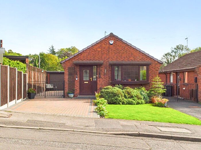 2 Bedroom Detached Bungalow For Sale In Yew Tree Lane, Gedling, Nottingham, NG4