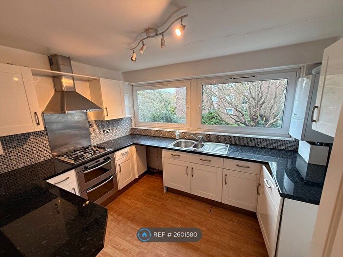 2 Bedroom Flat To Rent In Marcourt Lawns, London, W5