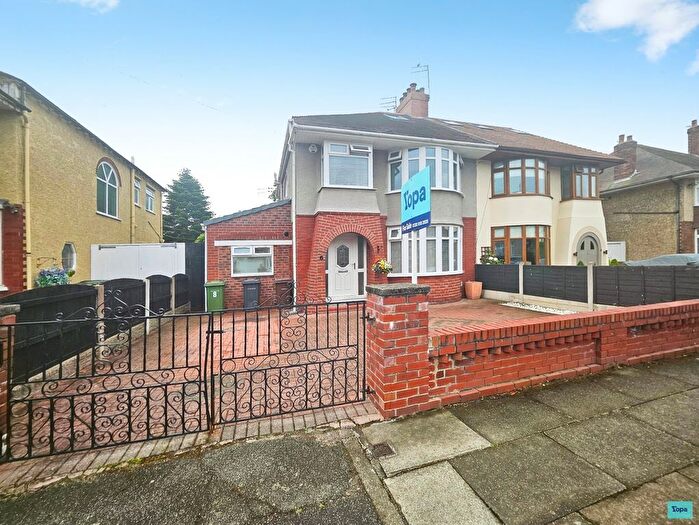 3 Bedroom Semi-Detached House For Sale In Ronaldsway, Liverpool, L23