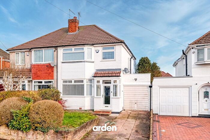 3 Bedroom Semi Detached House For Sale In Park View Road, Birmingham, B31