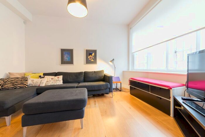 2 Bedroom Flat To Rent In - Kingsway, Holborn, London, WC2B