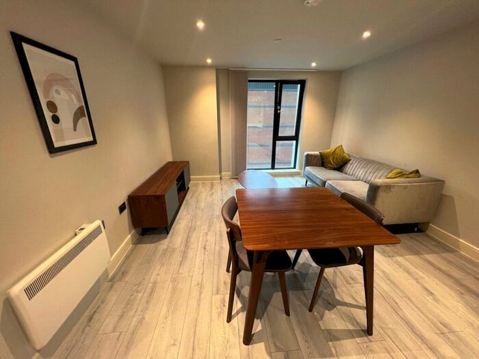 1 Bedroom Apartment To Rent In St Martins Place, Broad Street, Birmingham, B15