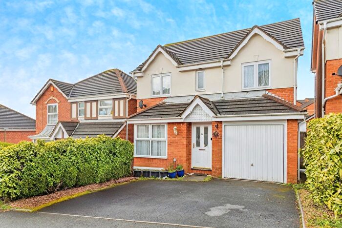 4 Bedroom Property To Rent In Trelissick Road, Paignton, TQ3