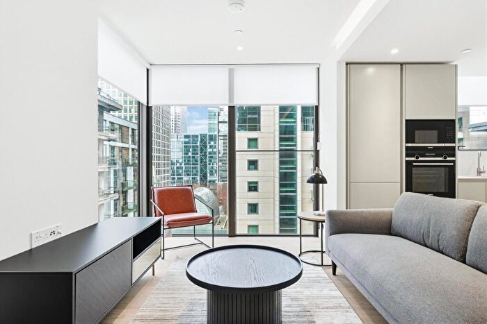 1 Bedroom Apartment To Rent In Harcourt Tower, Marsh Wall, E14