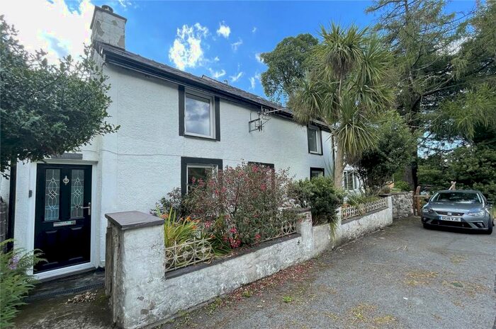 4 Bedroom Detached House For Sale In Llanberis, Caernarfon, Gwynedd, LL55
