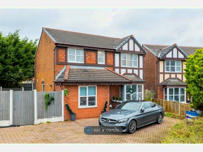 4 Bedroom Detached House To Rent In Evergreen Close, Chorley, PR7