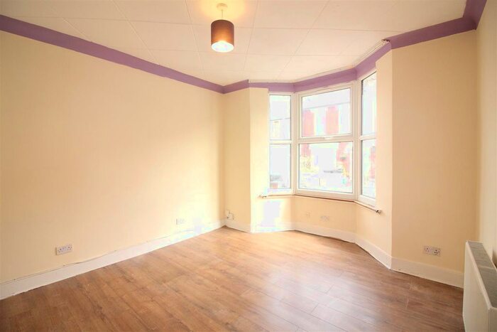 3 Bedroom Detached House To Rent In Greyhound Road, London, N17