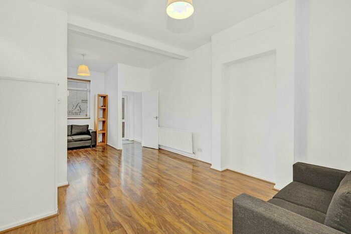 4 Bedroom Town House To Rent In Pellatt Road, East Dulwich, SE22