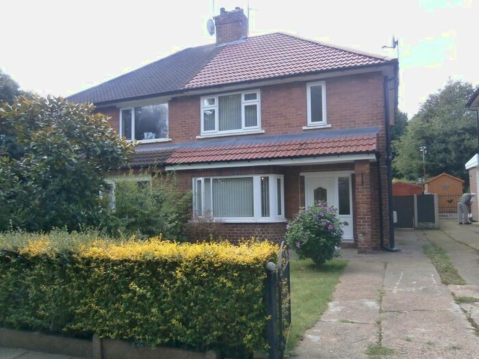 3 Bedroom Semi-Detached House To Rent In Ansten Crescent, Doncaster, South Yorkshire DN4