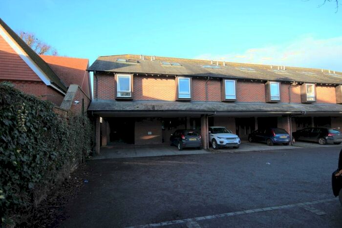 1 Bedroom Maisonette To Rent In Portway Mews, Portway, Wantage, Oxfordshire, OX12