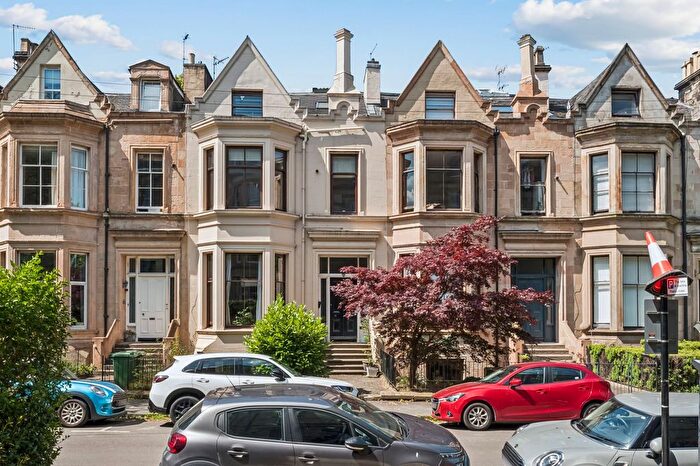 2 Bedroom Flat For Sale In Cecil Street, Flirst Floor Flat, Hillhead, Glasgow, G12