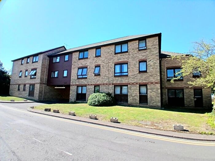 1 Bedroom Flat To Rent In Mill Road, Royston, SG8