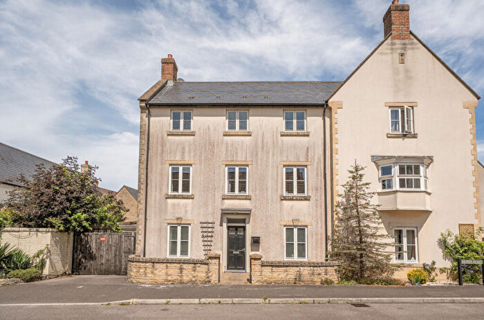 5 Bedroom Semi Detached House For Sale In Hobbs Road, Shepton Mallet, BA4