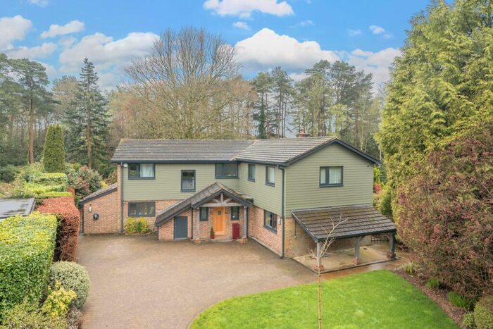 5 Bedroom Detached House To Rent In Pine Bank Hindhead, GU26