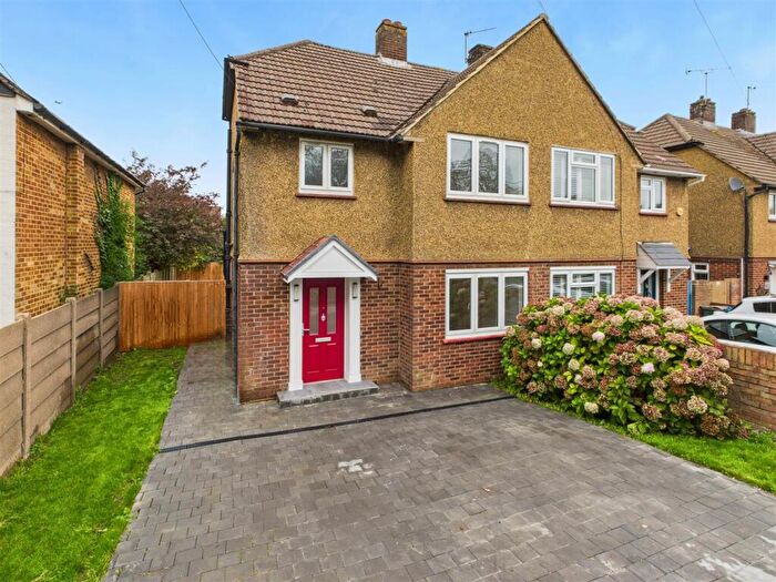 3 Bedroom Semi-Detached House For Sale In Terrace Road, Walton-On-Thames, KT12