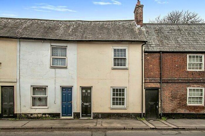 3 Bedroom Property To Rent In Christchurch Road, Ringwood, BH24