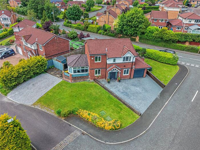 4 Bedroom Detached House For Sale In Fernside Way, Norden, Greater Manchester, OL12