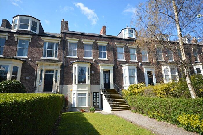 2 Bedroom Apartment To Rent In Park Place West, Christchurch, Sunderland, SR2