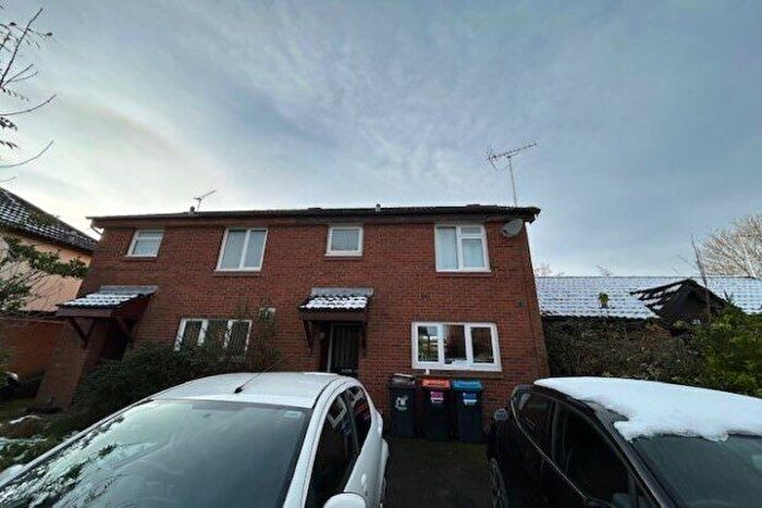 2 Bedroom Semi-Detached House To Rent In Foxes Walk, Chester, CH3