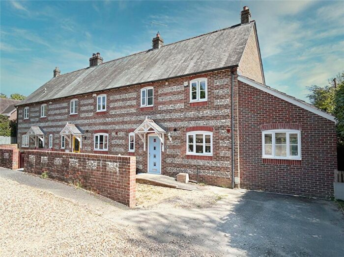 3 Bedroom End Of Terrace House For Sale In Bournemouth Road, Charlton Marshall, Blandford Forum, Dorset, DT11