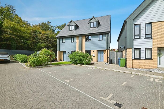 3 Bedroom Semi-Detached House For Sale In Commodores Close, Minster On Sea, Sheerness, Kent, ME12