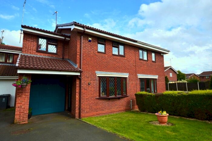 3 Bedroom Semi-Detached House To Rent In Gleneagles Road, Perton, Wolverhampton, WV6