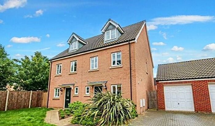 3 Bedroom Semi-Detached House To Rent In Beechcroft Court, Cringleford, Norwich, NR4